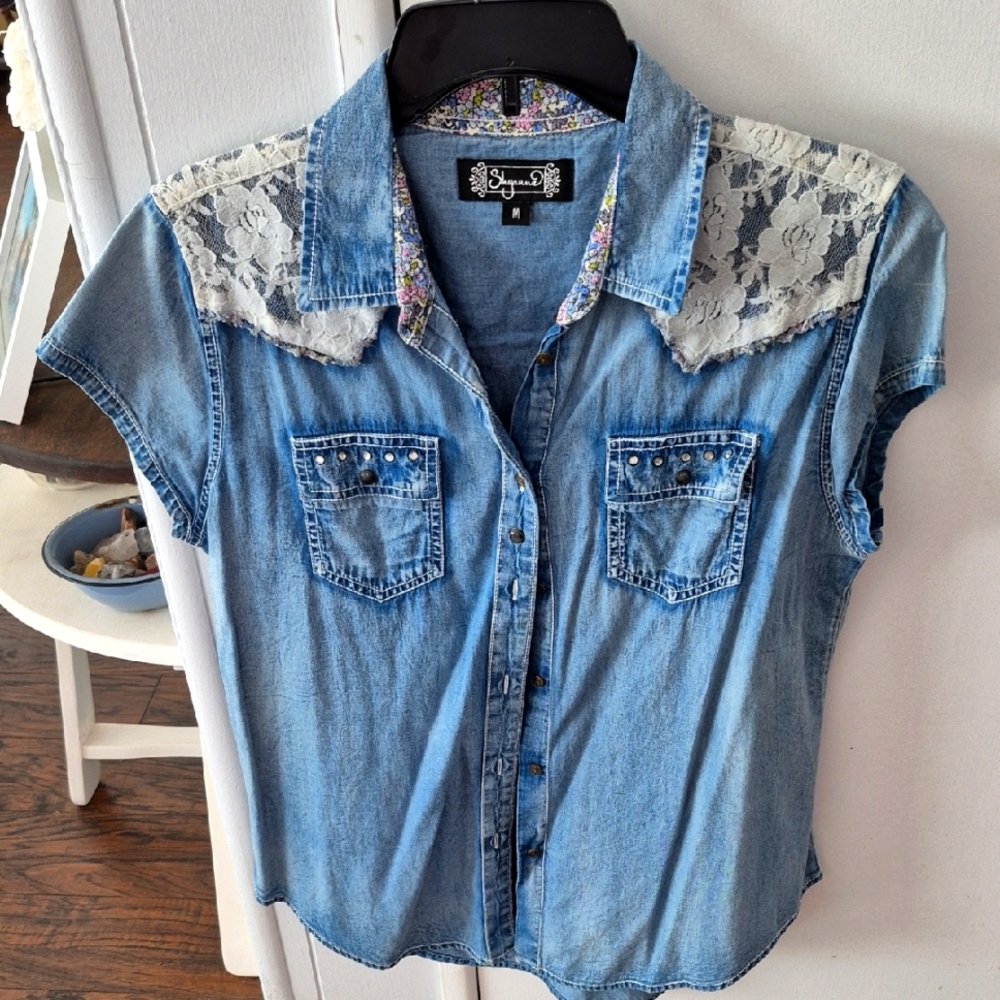 Shyanne Blue Denim Shirt. Medium